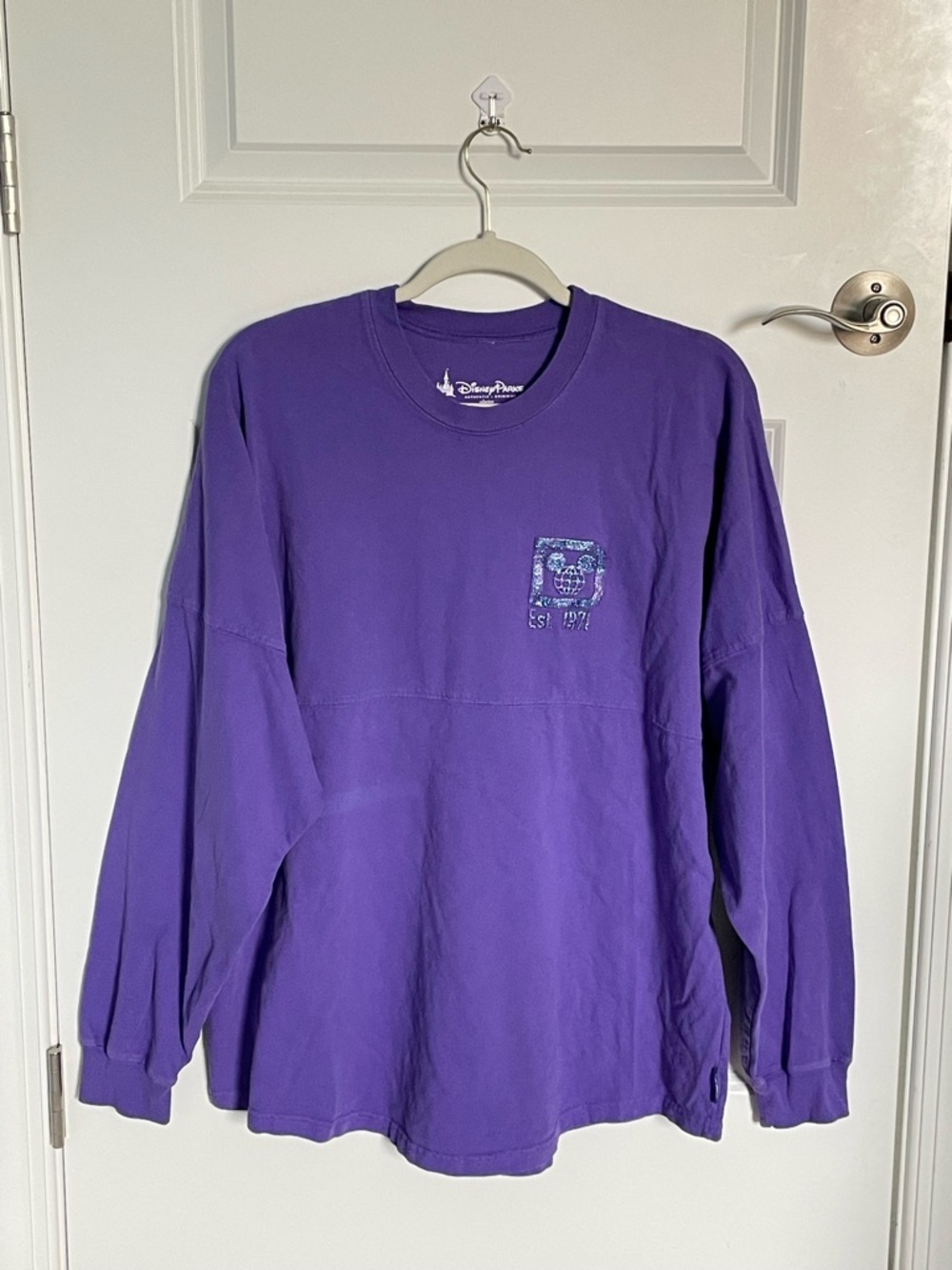 Walt Disney World Spirit Jersey Purple Glitter Sweatshirt Size M 54412 - Picture 3 of 15